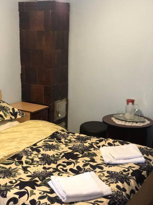 فندق Casuta Bunicilor Isverna المظهر الخارجي الصورة