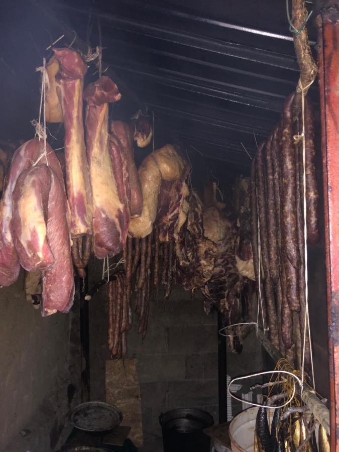 فندق Casuta Bunicilor Isverna المظهر الخارجي الصورة